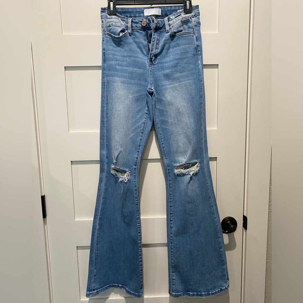 Vervet High Rise, Flare, Distressed Jean, Size 26